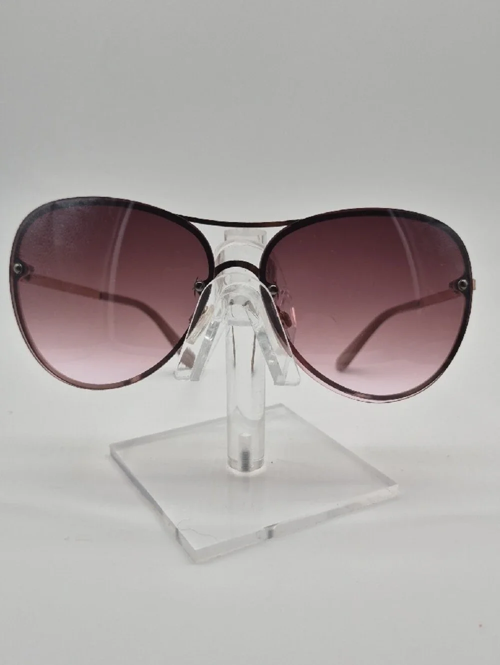 Tahari Oversized Women's Sunglasses w/Gradient Lenses